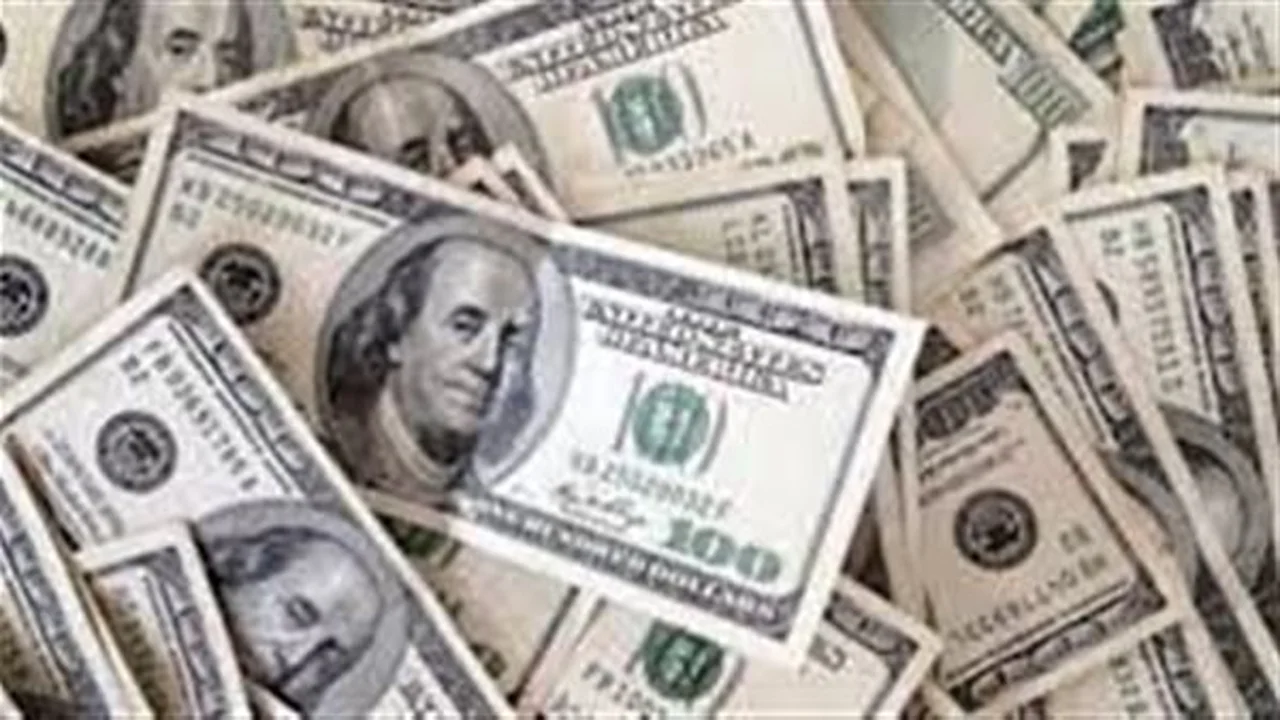 تغيرات جديدة.. سعر الدولار أمام الجنيه المصري قبل بداية تعاملات الأحد في البنوك